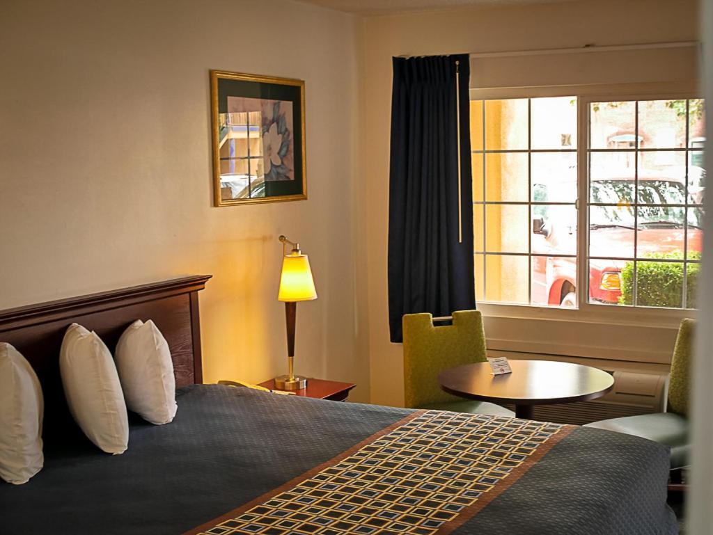 Americas Best Value Inn - Chico Extérieur photo