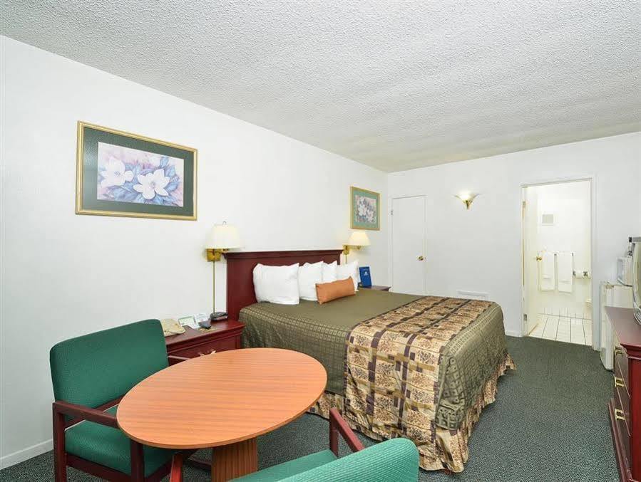 Americas Best Value Inn - Chico Extérieur photo
